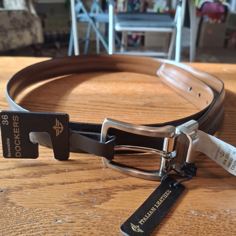 Dockers Reversable Black And Brown Leather Belt Size 36